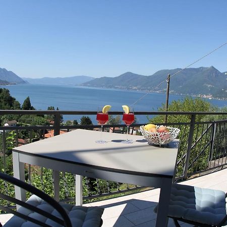 Casa Colmegna Mit Traumhaften See- Und Bergblick Luino Exterior foto
